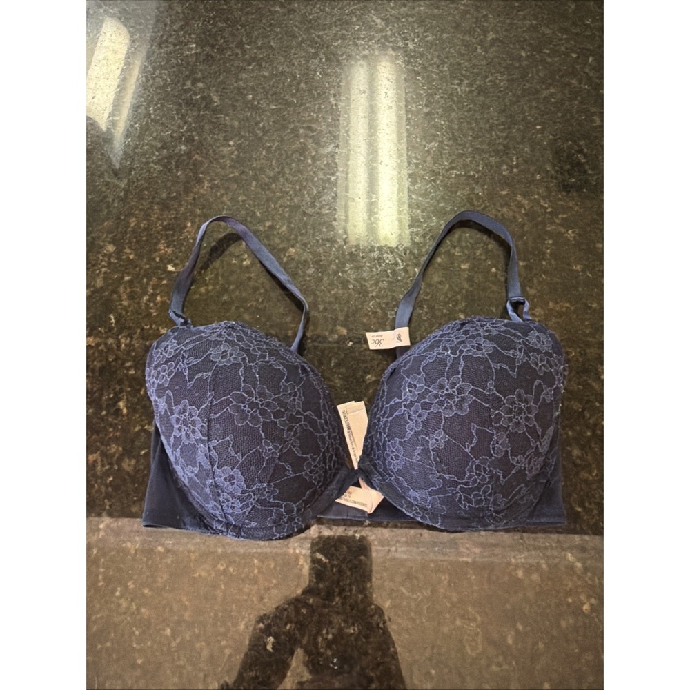 Victoria's Secret Navy Push Up Bra NWOT 36C Lace Padding Adjustable